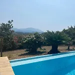 Karavaki Βίλα Ληξούρι